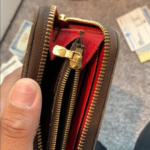 LV wallet - Picture 6 of 7